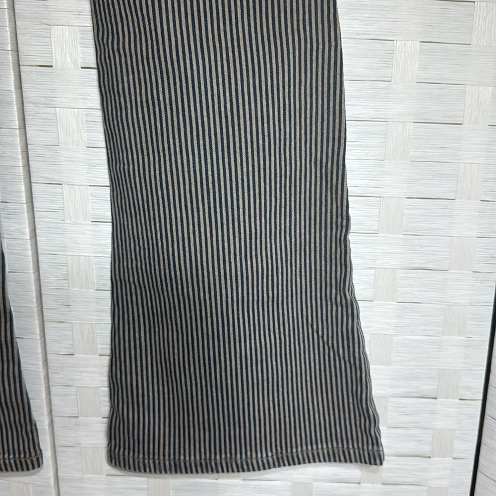 Free People Jayde Railroad Flare Jean in Train Car Stripe Front Pockets Size 29 - Picture 15 of 15